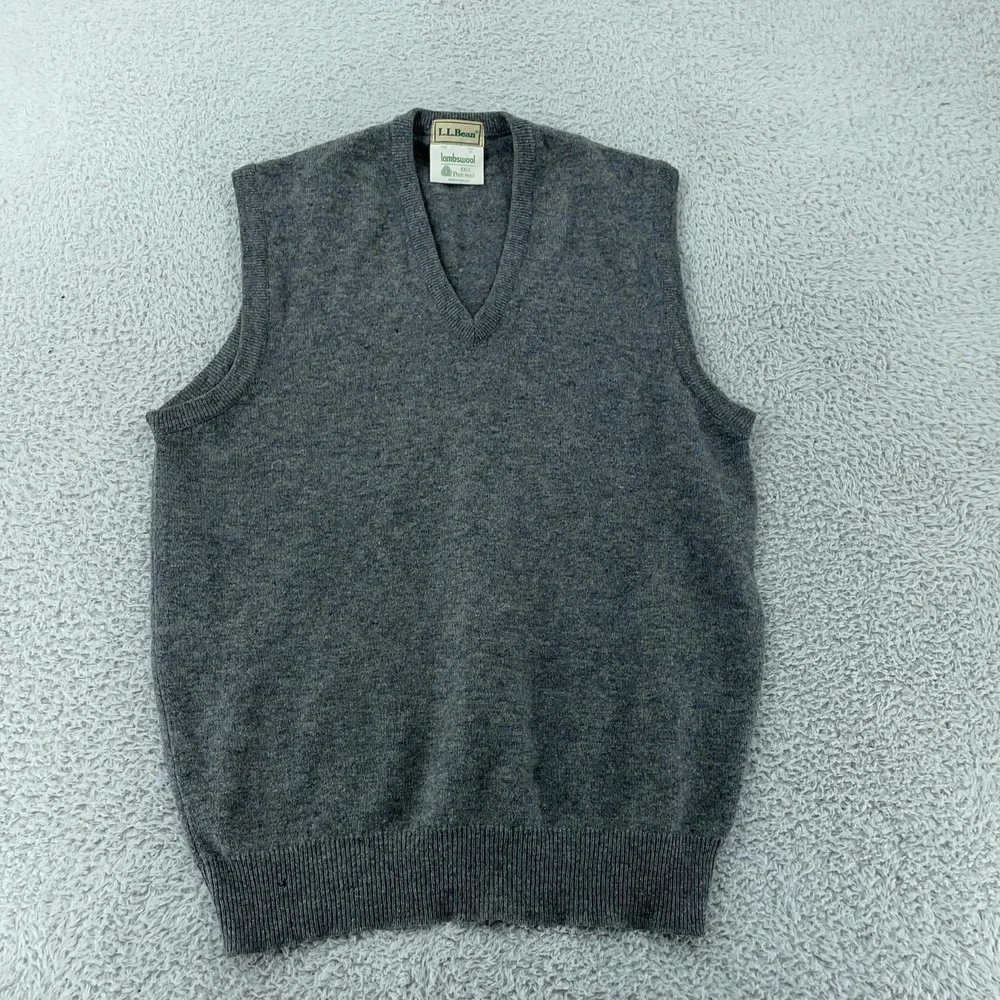 L.L. Bean Sweater Vest FITS S/M Gray 100% Lambswool Knit V Neck Made in England‎